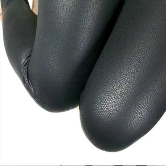 Black Snakeskin Textured Leatherette Leggings - Picture 4 of 5